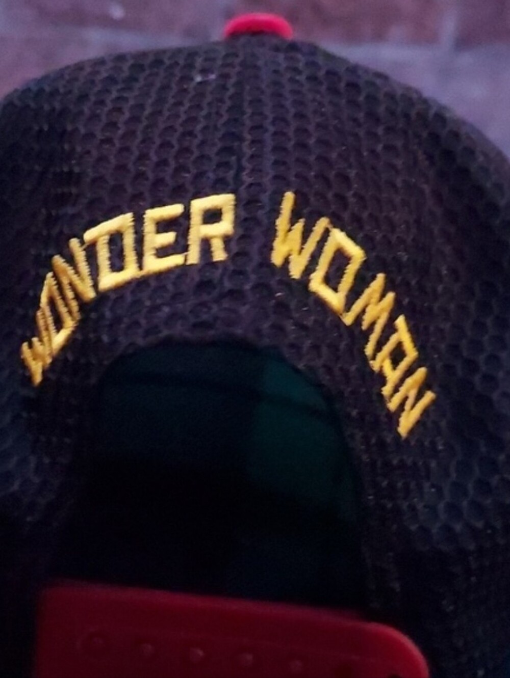 DC COMICS "Wonder Woman" 💥💫💥Trucker Hat (Red, Black & Gold) - Picture 4 of 8